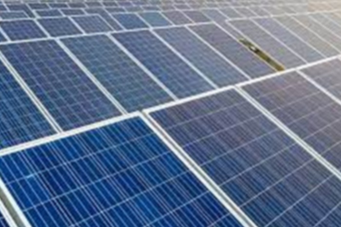 Tipos de paneles solares en casas y Comunidades de Propietarios